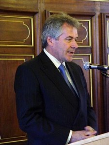L'ambassadeur de Grande-Bretagne remerciant la municipalité lyonnaise de son accueil