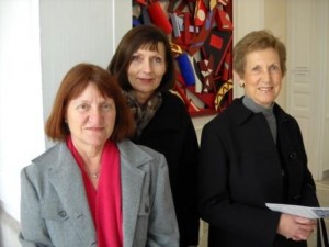 De gauche à droite : Mme Josette SOULLARD : Mme Marie-Christine EMBERGER ; Mme MACCIOCE