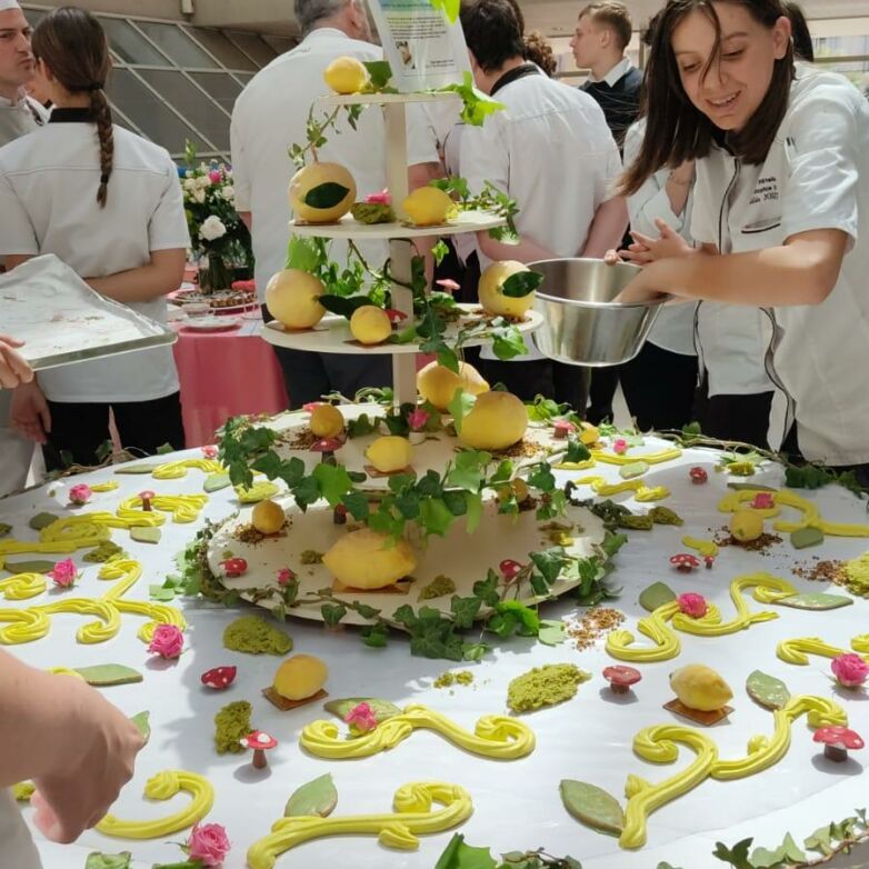 Tea Time revisité au Lycée Anne-Sophie Pic